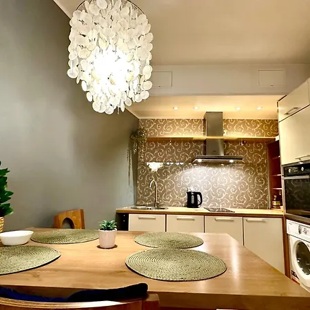 Luxury Suites Roseni 12 By Rikas Hotels Apartmán *